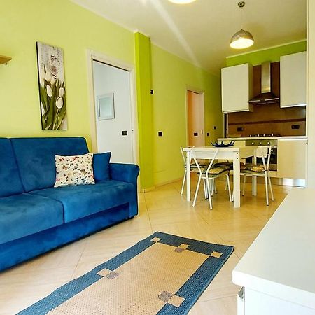 Colors Pool Apartment Bardolino Ngoại thất bức ảnh