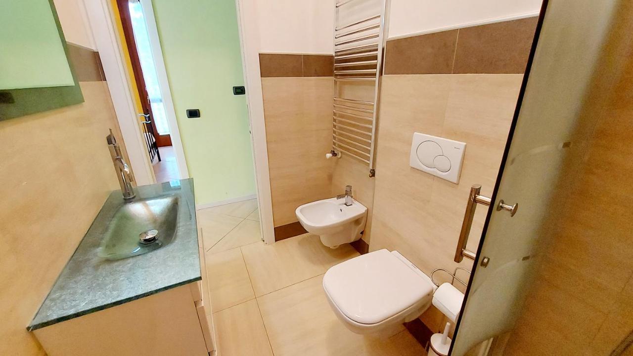Colors Pool Apartment Bardolino Ngoại thất bức ảnh