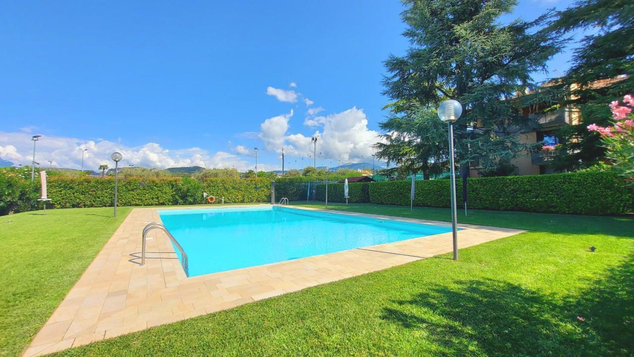 Colors Pool Apartment Bardolino Ngoại thất bức ảnh