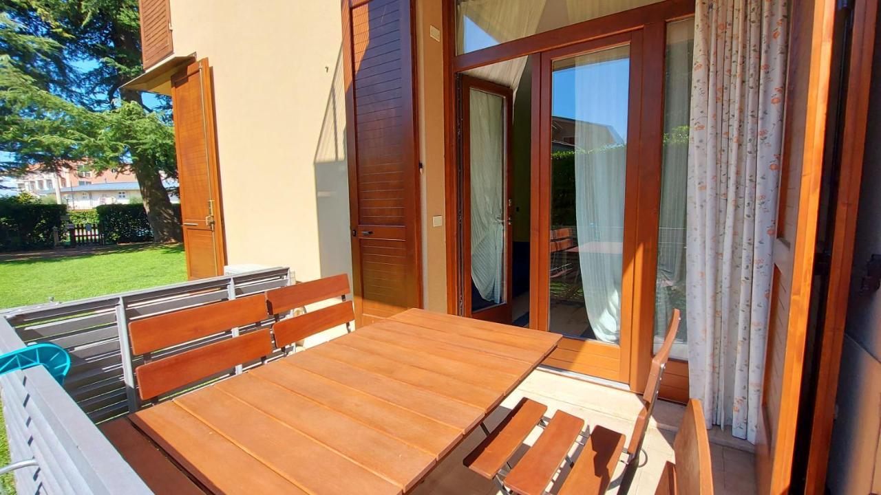 Colors Pool Apartment Bardolino Ngoại thất bức ảnh